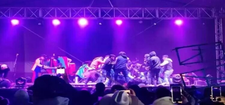 Suspenden espectáculo de cumbia en Toluca
