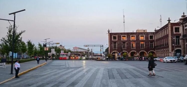 Cierres viales por el desfile del 20 de noviembre en Toluca Cierres viales por el desfile del 20 de noviembre en Toluca