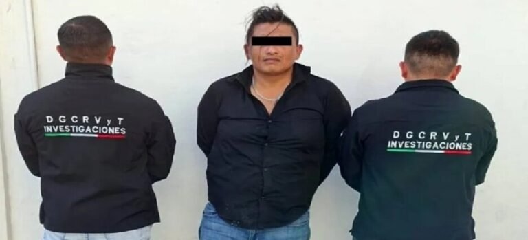Detienen a sujeto que se hacía pasar por policía en Toluca