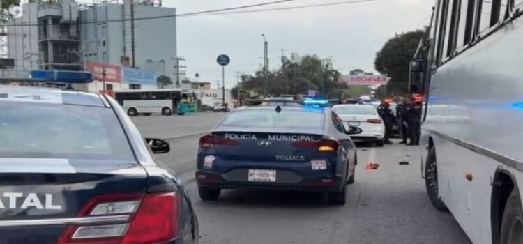 Roban a hombre 1.5 MDP en banco de Toluca