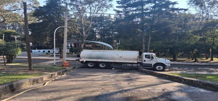 Gobierno de Toluca proporciona de agua a facultades de Ciudad Universitaria