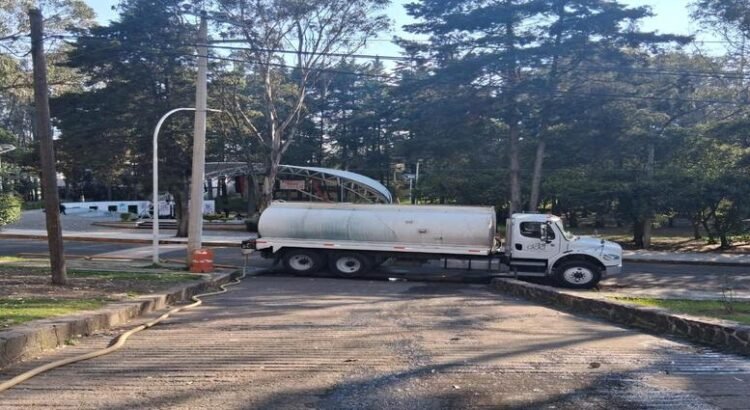 Gobierno de Toluca proporciona de agua a facultades de Ciudad Universitaria Gobierno de Toluca proporciona de agua a facultades de Ciudad Universitaria