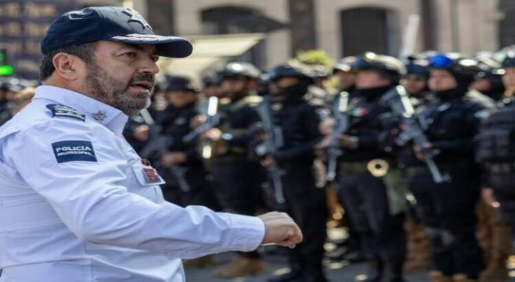 Despliegan interinstitucional para proteger a las familias de Toluca Despliegan operativo de seguridad para proteger a familias de Toluca