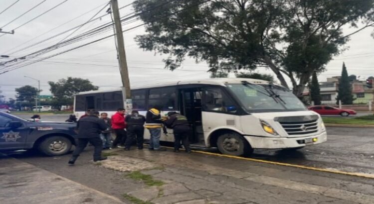 Mantienen operativo “Sendero Seguro” para proteger traslados escolares en Toluca