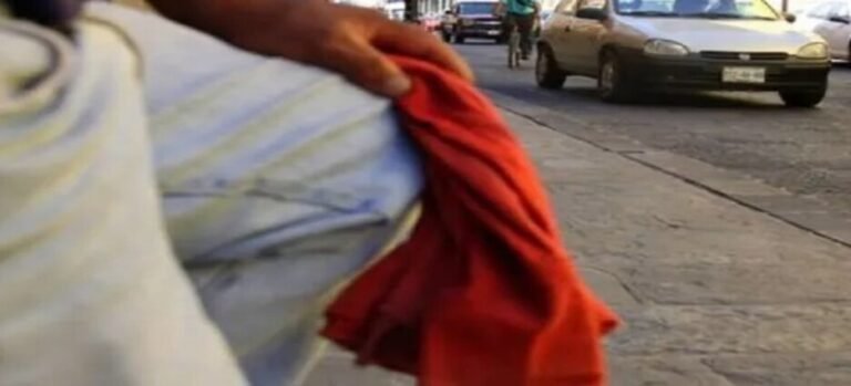 Siguen los problemas por estacionamiento irregular pese a operativo vial en Toluca