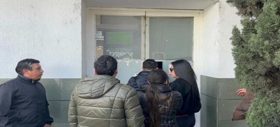 Entregan restos de las víctimas a familiares del accidente aéreo en Toluca