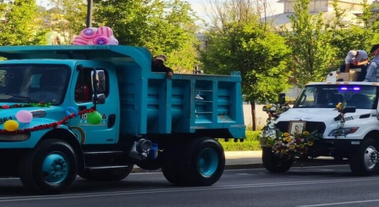 Trabajadores de Servicios Públicos celebran a la Virgen en Toluca Trabajadores de Servicios Públicos celebran a la Virgen en Toluca