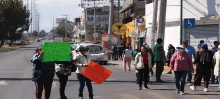 Vecinos exigen seguridad vial tras atropellamiento de adulto mayor en Toluca