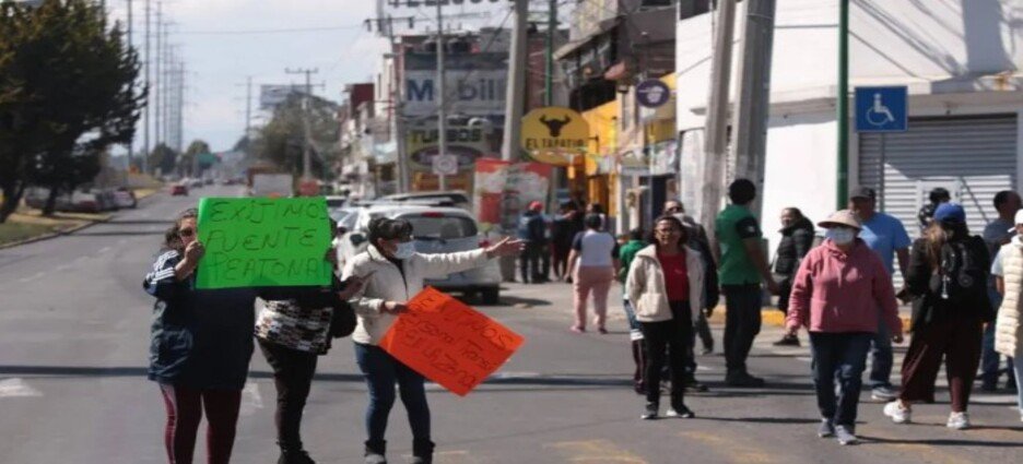 Vecinos exigen seguridad vial tras atropellamiento de adulto mayor en Toluca
