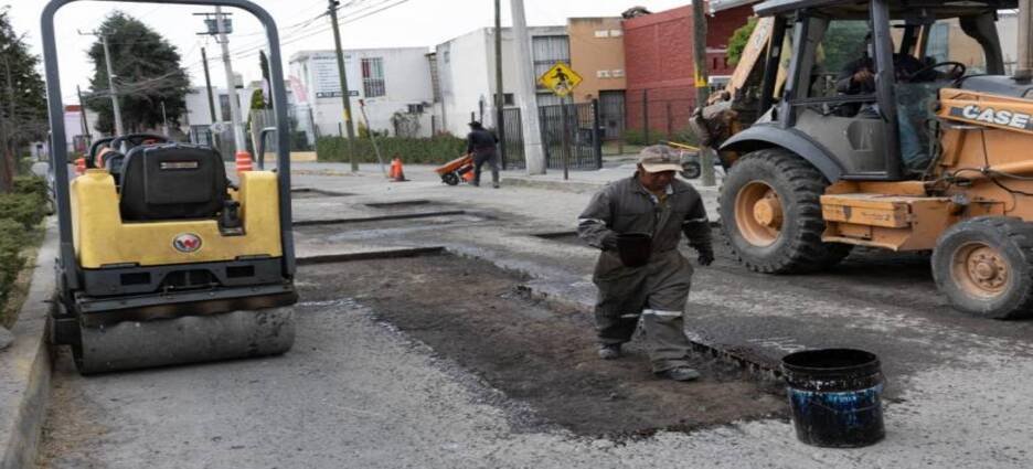 Mantienen programa de bacheo y obras durante periodo vacacional en Toluca