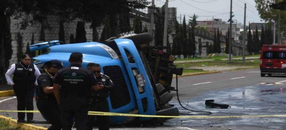 Lluvias provocan caos vial y accidentes en carreteras de Toluca